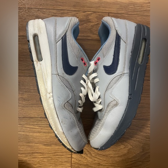 NikeID Blue and Black Sneakers men’s size 11 - Picture 2 of 7